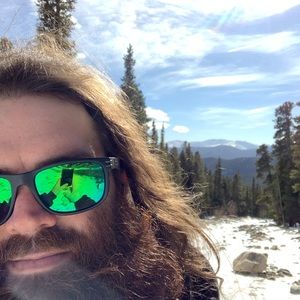 Meet your Posher, Corbin